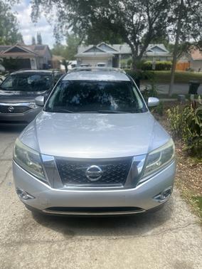 2013 Nissan Pathfinder SL