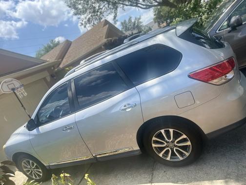 2013 Nissan Pathfinder SL