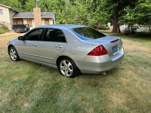 Silver 2006 Honda Accord EX-L