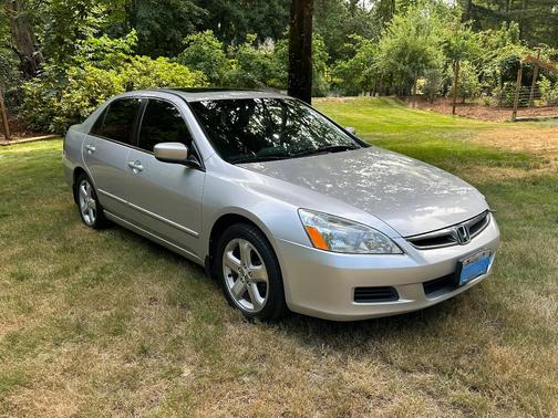Silver 2006 Honda Accord EX-L