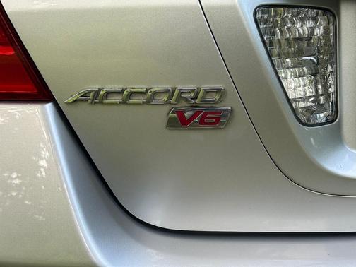 Silver 2006 Honda Accord EX-L