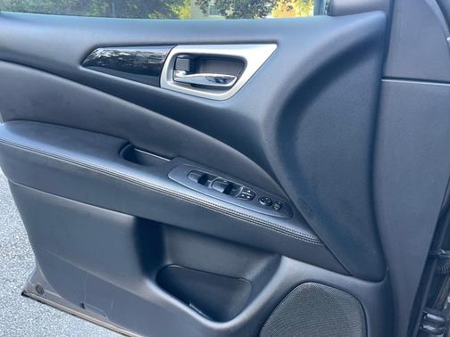 Gray 2019 Nissan Pathfinder S