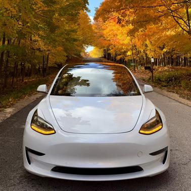 White 2018 Tesla Model 3 Long Range