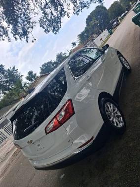 White 2018 Chevrolet Equinox LT