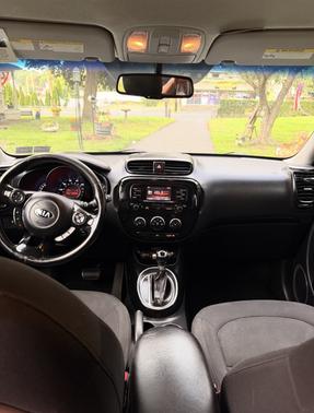 White 2015 Kia Soul !