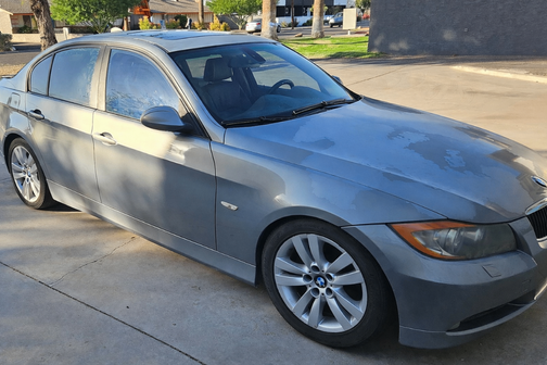 2006 BMW 325 i