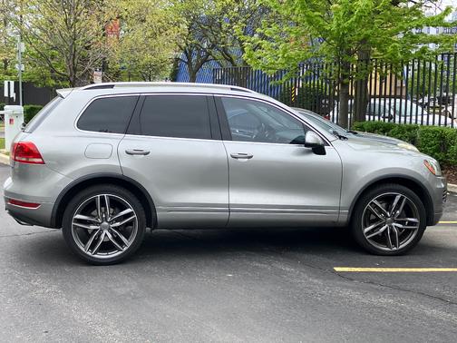 Silver 2012 Volkswagen Touareg Hybrid Base