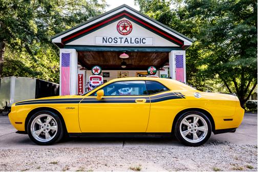 Yellow 2010 Dodge Challenger R/T