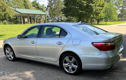 2010 Lexus LS 460 L