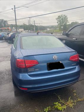Blue 2016 Volkswagen Jetta Hybrid SEL Premium