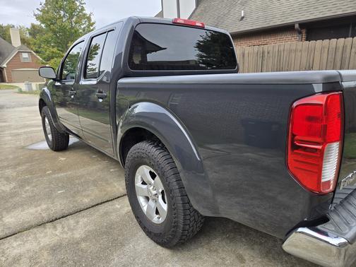 Gray 2012 Nissan Frontier SV