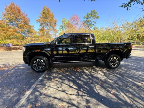 2024 GMC Sierra 2500 Denali