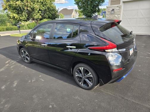 2019 Nissan Leaf SV PLUS