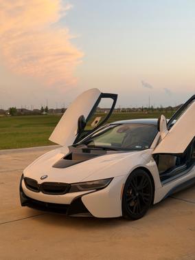 White 2015 BMW i8 Base