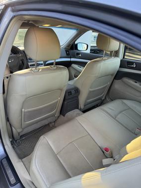 2009 INFINITI G37 x