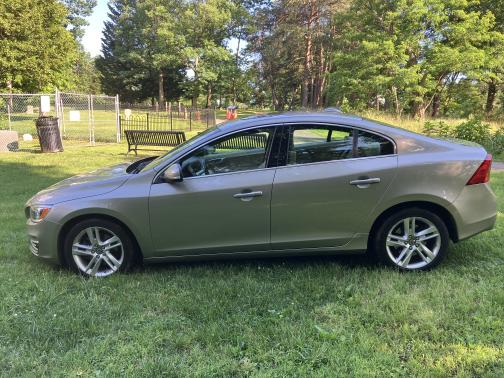2015 Volvo S60 T5 Premier