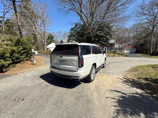 2023 Cadillac Escalade Luxury