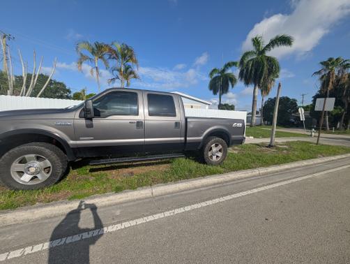 2006 Ford F-250 Lariat Crew Cab Super Duty