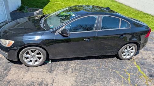 Black 2014 Volvo S60 T5