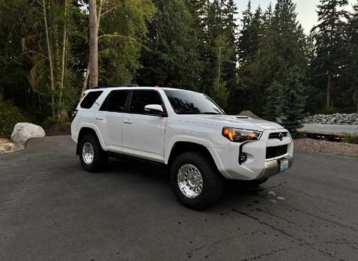 White 2024 Toyota 4Runner TRD Off Road Premium