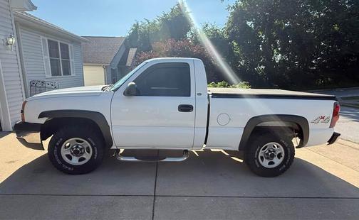 2003 Chevrolet Silverado 1500 Base