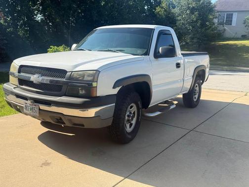 2003 Chevrolet Silverado 1500 Base