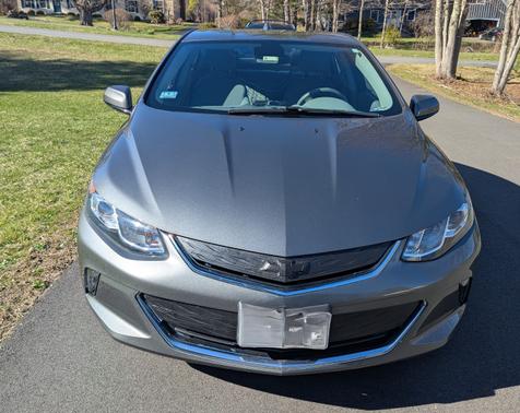 Gray 2016 Chevrolet Volt LT