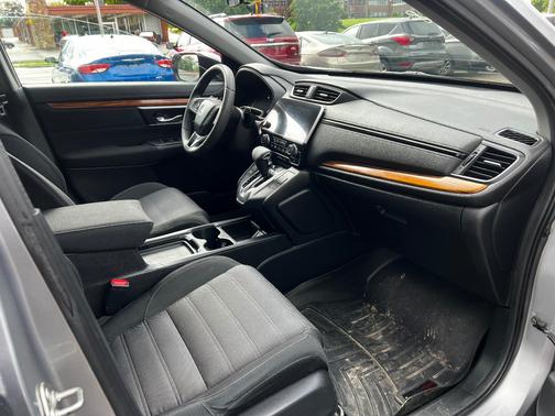 Silver 2018 Honda CR-V EX