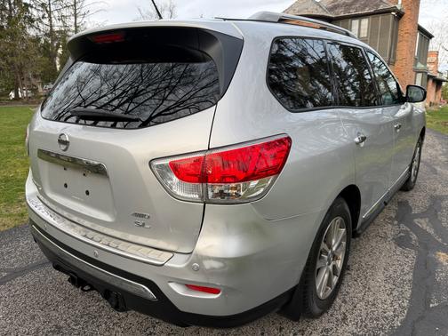 2015 Nissan Pathfinder SL