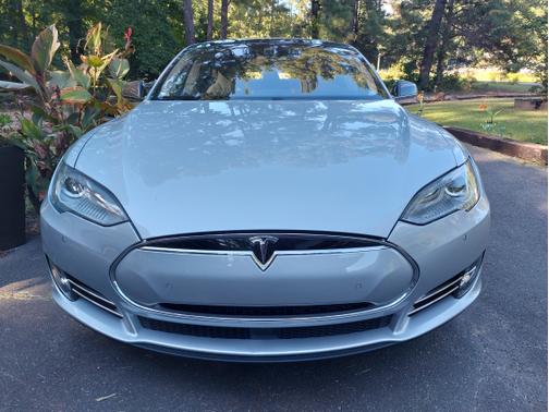 2016 Tesla Model S 90D
