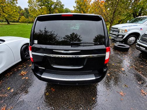 Black 2015 Chrysler Town & Country Touring-L