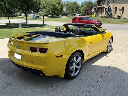 Yellow 2011 Chevrolet Camaro 2SS