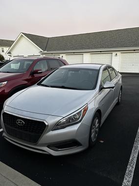 2016 Hyundai SONATA Hybrid SE