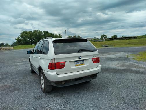 2003 BMW X5 3.0i