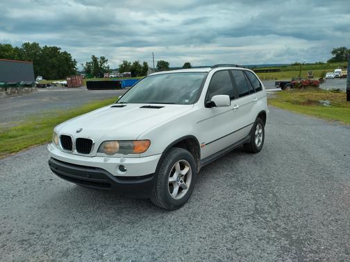 2003 BMW X5 3.0i