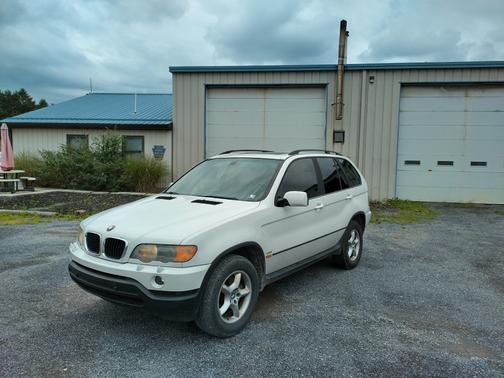 2003 BMW X5 3.0i