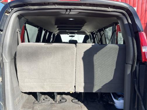 2017 Chevrolet Express 3500 LT