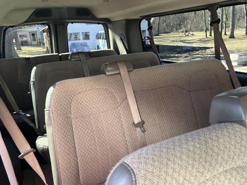 2017 Chevrolet Express 3500 LT