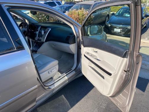 Brown 2005 Lexus RX 330 Base