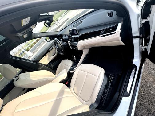 White 2021 BMW X1 sDrive28i