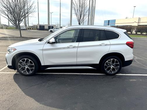 White 2021 BMW X1 sDrive28i