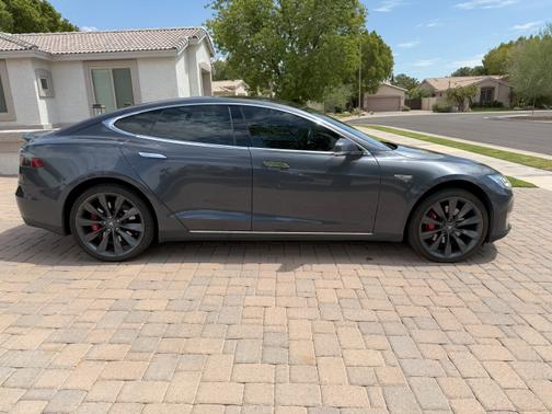 2015 Tesla Model S P85D