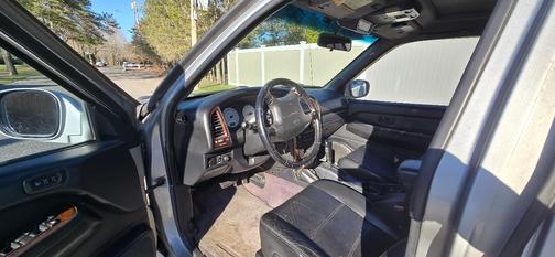 2001 Nissan Pathfinder LE