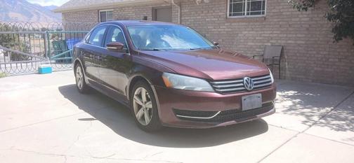 Red 2013 Volkswagen Passat 2.5 SE