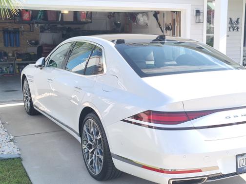 2024 Genesis G90 3.5T E-SUPERCHARGER