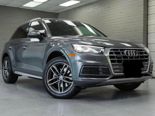 Gray 2018 Audi Q5 2.0T Premium