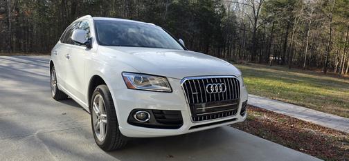 2017 Audi Q5 2.0T Premium Plus