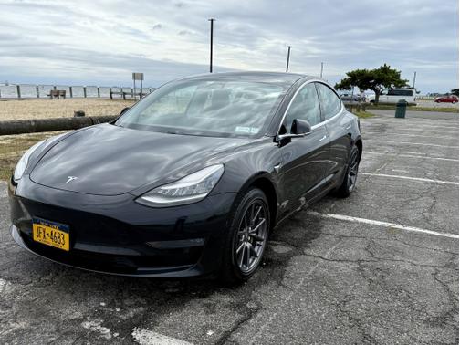 2019 Tesla Model 3 Standard Range Plus