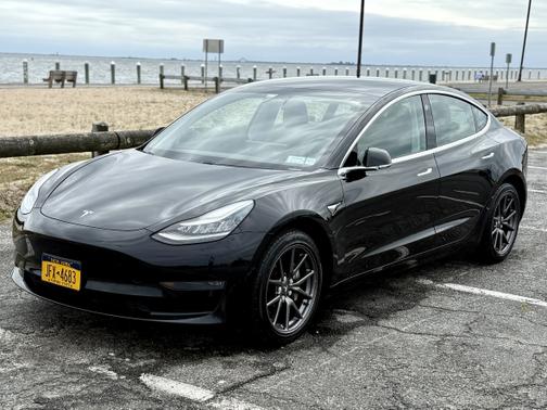 2019 Tesla Model 3 Standard Range Plus