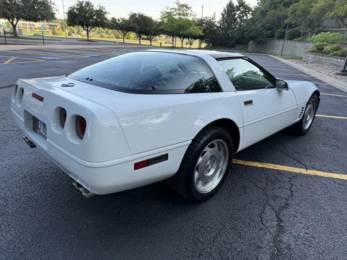 1996 Chevrolet Corvette Base